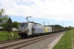 lokomotion-9/697509/193-770--189-902-aus 193 770 & 189 902 aus Salzburg kommend am 4. Mai 2020 bei Grabensttt im Chiemgau.