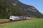 186 444 war am 15. September 2020 mit einem Autozug bei Niederaudorf in Richtung Brenner unterwegs.
