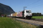 lokomotion-9/713094/185-666-mit-einem-klv-unterwegs 185 666 mit einem 'KLV' unterwegs in Richtung Brenner am 15. September 2020 bei Niederaudorf im Inntal.