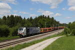 lokomotion-9/734822/193-771-mit-einem-leeren-autozug 193 771 mit einem leeren Autozug aus Salzburg kommend am 30. Mai 2021 bei Grabensttt.