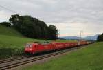 185 298-7 mit einem Containerzug aus Salzburg kommend am 31. Mai 2014 bei Teisendorf.
