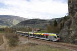 etr-170-2/551242/etr-170-215-vom-brenner-kommend ETR 170 215 vom Brenner kommend kurz nach Sterzing am 7. April 2017.