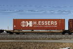 tragwagen/648694/4993-220-sdggmrss-mit-einem-container 4993 220 (Sdggmrss) mit einem Container der Firma 'Essers' am 17. Februar 2019 bei bersee.