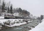 1010.15 war am 24. Januar 2015 mit einem Sonderzug der  ÖGEG  nach Kitzbühel unterwegs. Aufgenommen kurz vor St. Johann/Tirol.