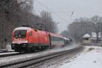 1016 007-5 am 12. Januar 2013 im Bahnhof von Assling.