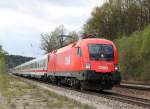 1016 021-5 ist am 14. April 2014 auf dem Weg nach München. Aufgenommen bei der durchfahrt des Bahnhofs von Assling.