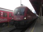 1116 268-2 ist soeben in den Hauptbahnhof von Salzburg eingefahren.