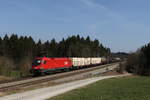 br-1116/693596/1116-146-mit-einem-gemischten-gueterzug 1116 146 mit einem gemischten Gterzug am 20. Mrz 2020 bei Grabensttt im Chiemgau.