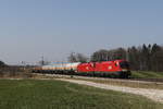br-1116/694079/1016-006-und-1116-161-mit 1016 006 und 1116 161 mit einem kurzen Kesselwagenzug aus Mnchen kommend am 28. Mrz 2020 bei Grabensttt im Chiemgau.