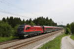 1116 154 mit einem Railjet aus Salzburg kommend am 22. Mai 2020 bei Grabensttt im Chiemgau.