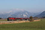 br-1116/771263/1116-211-aus-salzburg-kommend-am 1116 211 aus Salzburg kommend am 4. April 20222 bei Bernau am Chiemsee.