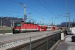 1144 039-5 am 1. November 2015 im Bahnhof von Wrgl/Tirol.