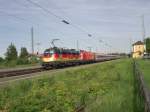 1116 036-3 diesmal am 8. Mai 2009 bei der Durchfahrt des
Bahnhofs von bersee in Richtung Mnchen.