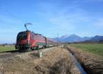 1116 205 am Zugende einer doppelten Railjet-Garnitur, die unterwegs in Richtung Salzburg war. Aufgenommen am 8. Mrz 2013 bei Bernau am Chiemsee.