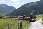 pinzgauer-lokalbahn/559830/vs-83-nationalpark-hohe-tauern-war VS 83 'Nationalpark Hohe Tauern' war am 26. Mai 2017 in der Nhe von Niedernsill in Richtung Krimml unterwegs.