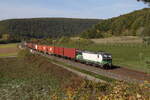 european-locomitve-leasing/790262/193-210-von-ell-mit-einem 193 210 von 'ELL' mit einem Containerzug am 10. Oktober 2022 bei Harrbach.