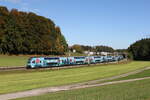 4010 028 die  KLIMA-Westbahn  aus Wien kommend am 25. Oktober 2023 bei Axdorf im Chiemgau.