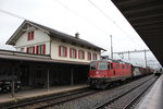 Re 4/4 III - 11359, jetzt 430 359-0, am 23. Mai 2016 im Bahnhof von Landquart.