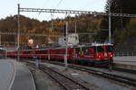 rhb-ge-44-ii/717135/rhb-ge-44-ii-629-neubau RhB Ge 4/4 II 629 'Neubau Albulatunnel' am 19. Oktober 2020 in Reichenau-Tarmins.