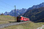 RhB Ge 4/4 II 623  Glacier Express  aus Scuol kommend am 24.