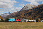 rhb-ge-44-ii/755853/rhb-ge-44-ii-619-suedostschweiz RhB Ge 4/4 II 619 'Südostschweiz' und Ge 4/4 II 632 waren am 26. Oktober 2021 mit einem Güterzug bei Bever in Richtung Albula unterwegs.