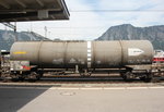 kesselwagen/500385/7837-120-9-zans-von-mitrag-am 7837 120-9 (Zans) von 'MITRAG' am 27. Mai 2016 im Bahnhof von Landquart.