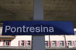 bahnhoefe/585480/pontresina-an-der-bernina-bahn-gelegen-am 'Pontresina' an der Bernina-Bahn gelegen, am 30. Oktober 2017 aufgenommen.