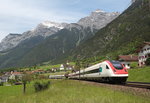 RABDe 500 043  Harald Szeemann  vom Gotthard kommend am 25. Mai 2016 bei Silenen.