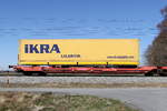 taschenwagen/692570/4993-138-sdggmrs-mit-einem-auflieger 4993 138 (Sdggmrs) mit einem Auflieger von 'IKRA-Logistik' am 15. Mrz 2020 bei bersee.