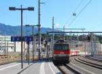 1142 663-2 am 13. Juli 2012 bei der Ausfahrt aus dem Salzburger Hauptbahnhof.