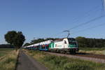 1216 960 der  Steiermark-Bahn  mit einem Autozug am 26. Juni 2020 bei Drverden.