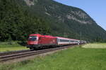 1216 005 auf dem Weg zum Brenner am 14. Juni 2023 bei Niederaudorf im Inntal.