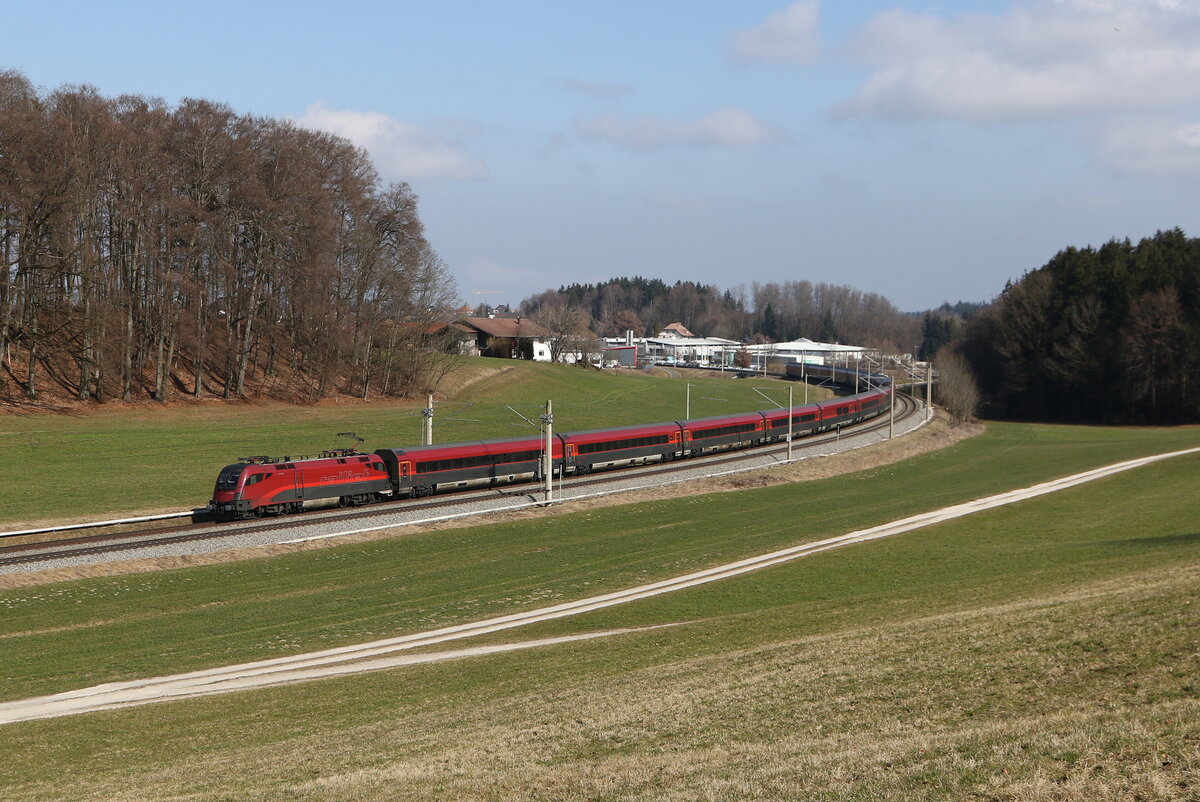1116 222 aus Salzburg kommend am 4. M�rz 2026 bei Axdorf im Chiemgau.