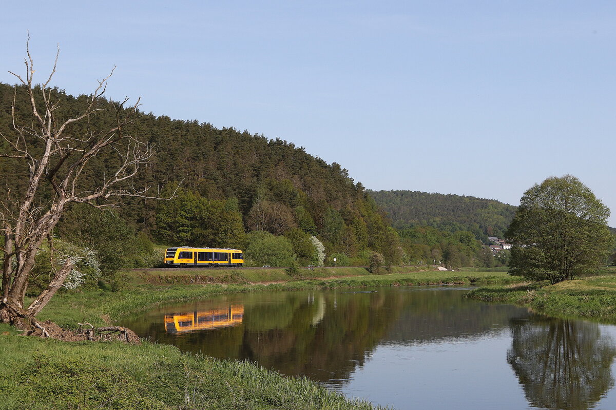 1648 208  Regensburg  war am 1. Mai 2024 bei Haindorf in Richtung Nabburg unterwegs.