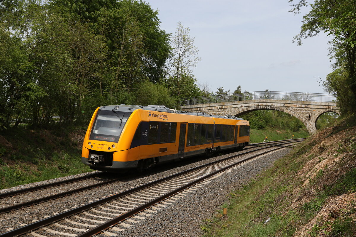 1648 211 war am 1. Mai 2024 bei Pirkensee in Richtung Regensburg unterwegs.