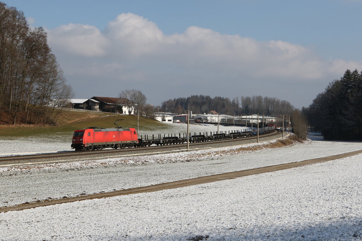 185 298 aus Freilassing kommend am 15. Februar 2025 bei Axdorf.