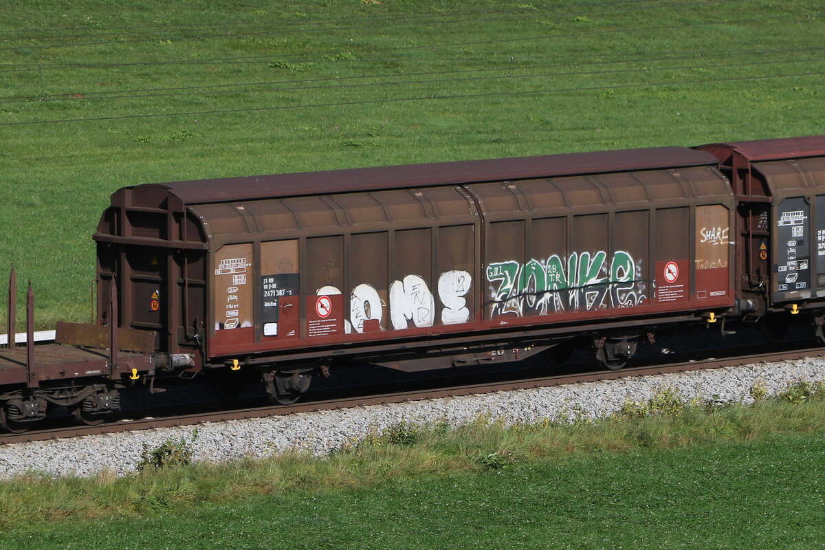 2471 387 (Hbbillns) am 11. Oktober 2023 bei Axdorf.