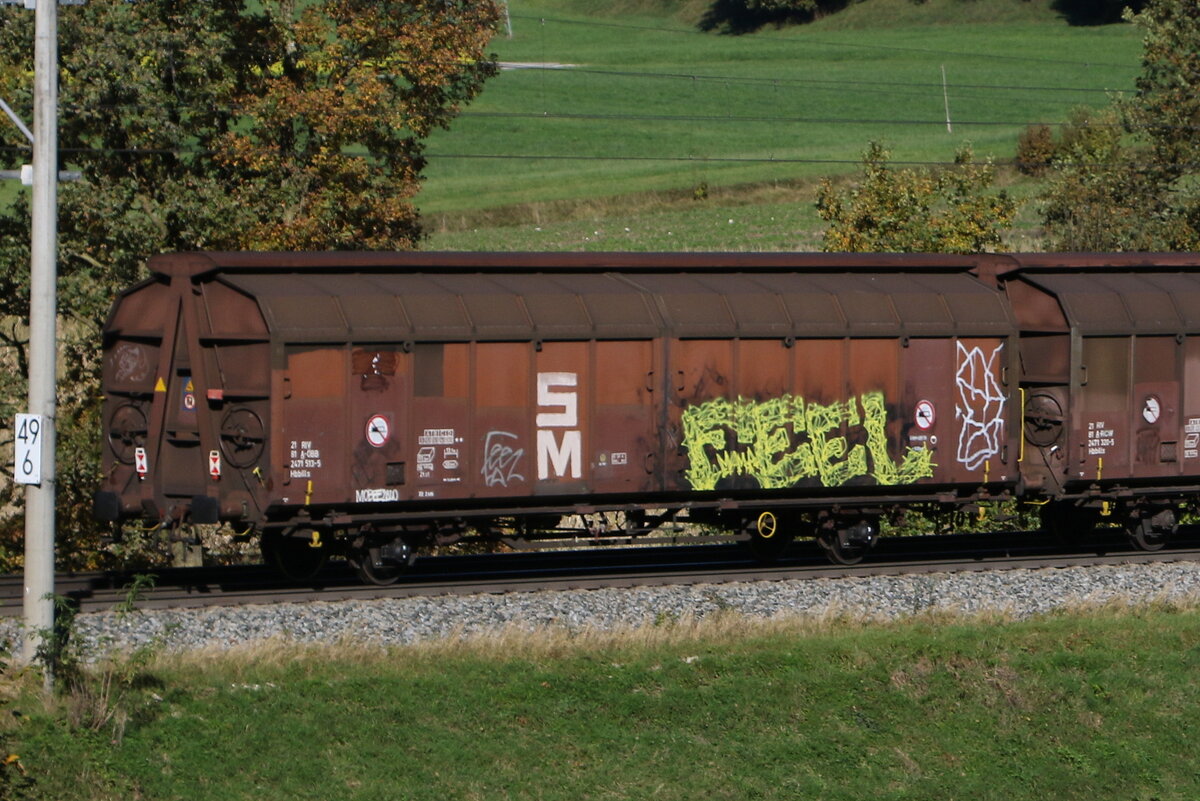 2471 513 (Hbbills) am 9. Oktober 2024 bei Axdorf.