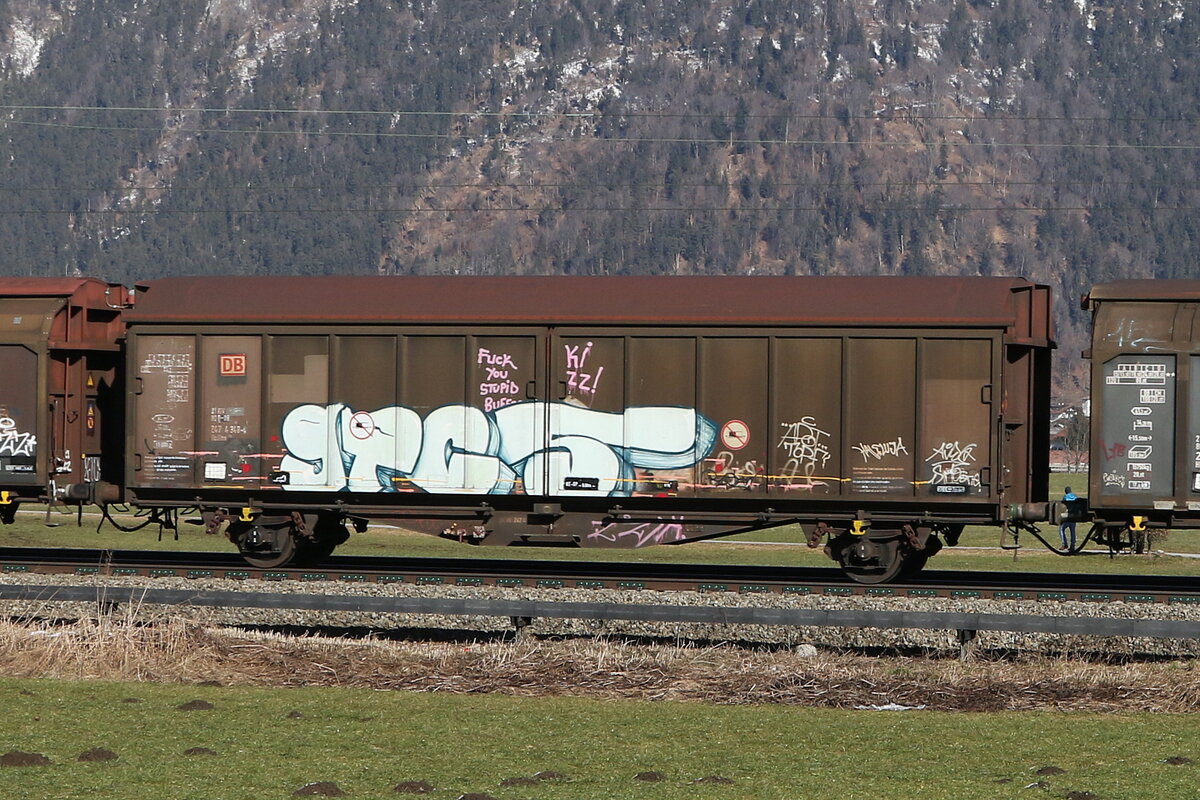 2474 348 (Hbillns) am 9. Februar 20222 bei Niederaudorf.