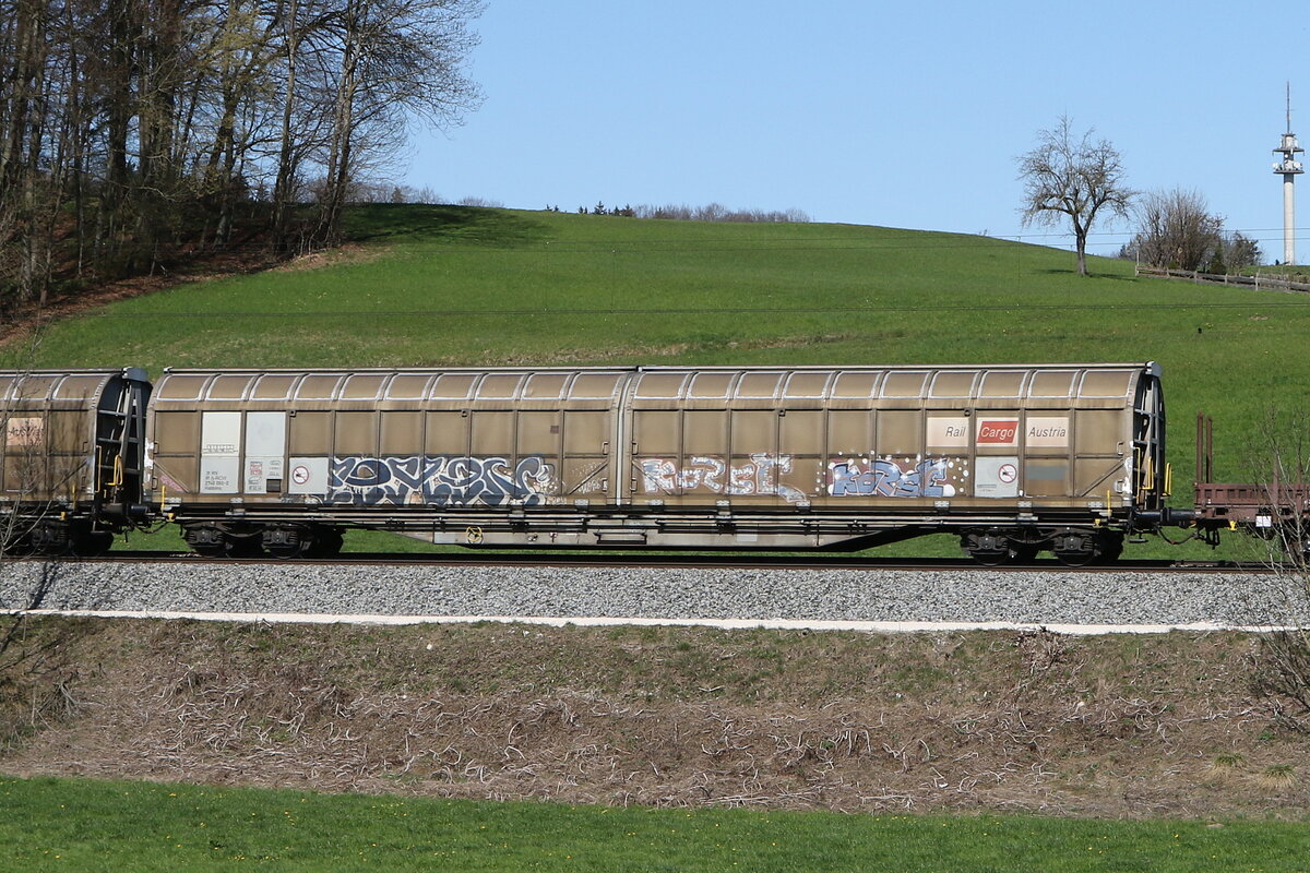 2740 060 (Habbiins) von  RCW  am 8. April 2025 bei Axdorf.