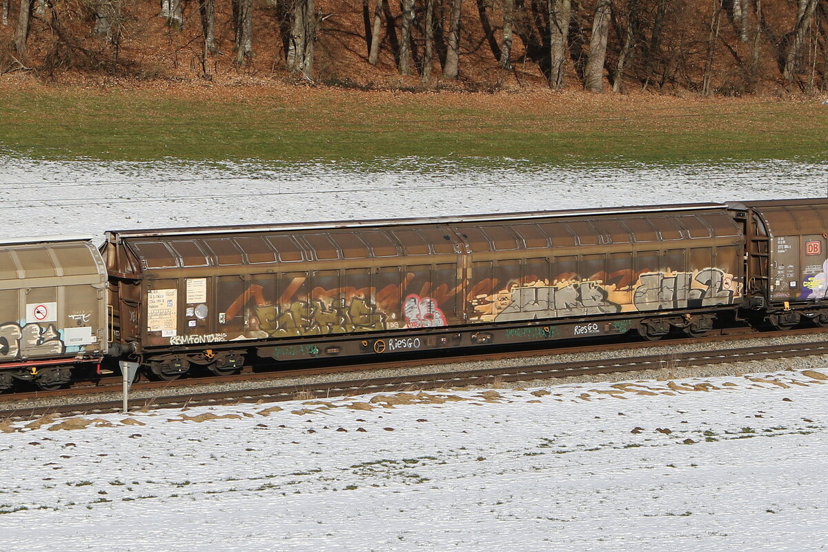 2744 199 (Habiins) von  TWA  am 16. Januar 2026 bei Axdorf.