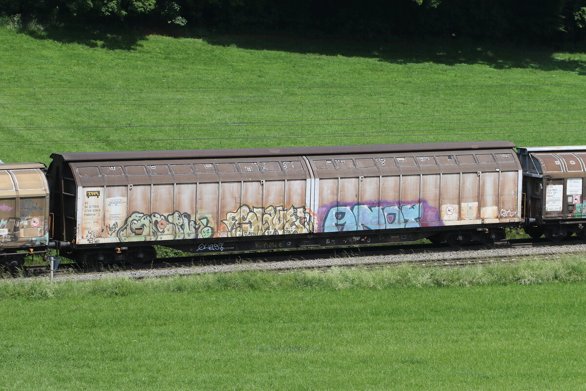 2745 439 (Habiins) von  RWA  am 13. Juni 2025 bei Axdorf.
