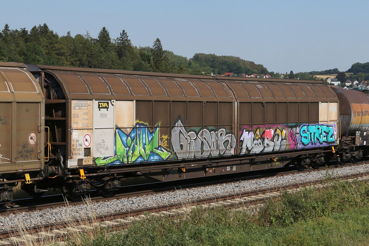 2892 060 (Habbillns) von  TWA  am 4. August 2022 bei Sulzbach/Rosenberg.