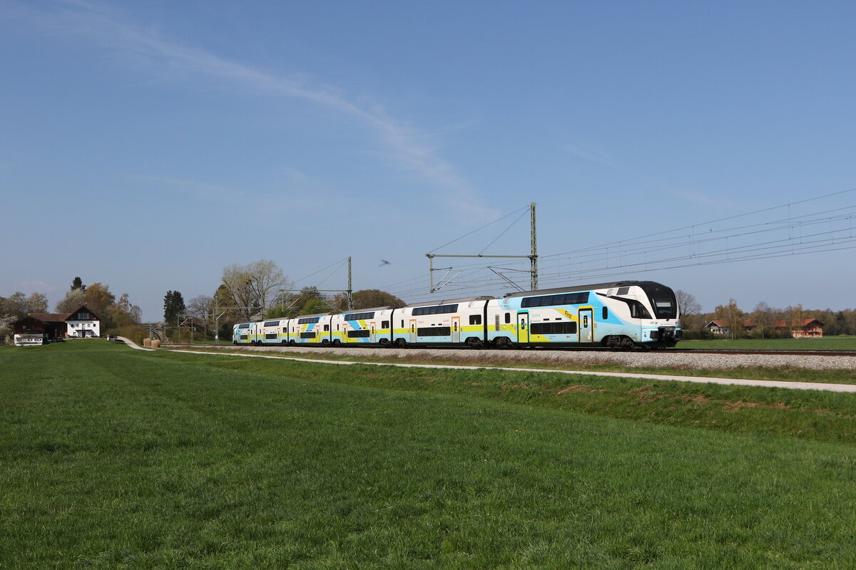 4010 019 war am 17. April 2026 in Richtung Wien unterwegs. Aufgenommen bei �bersee am Chiemsee.