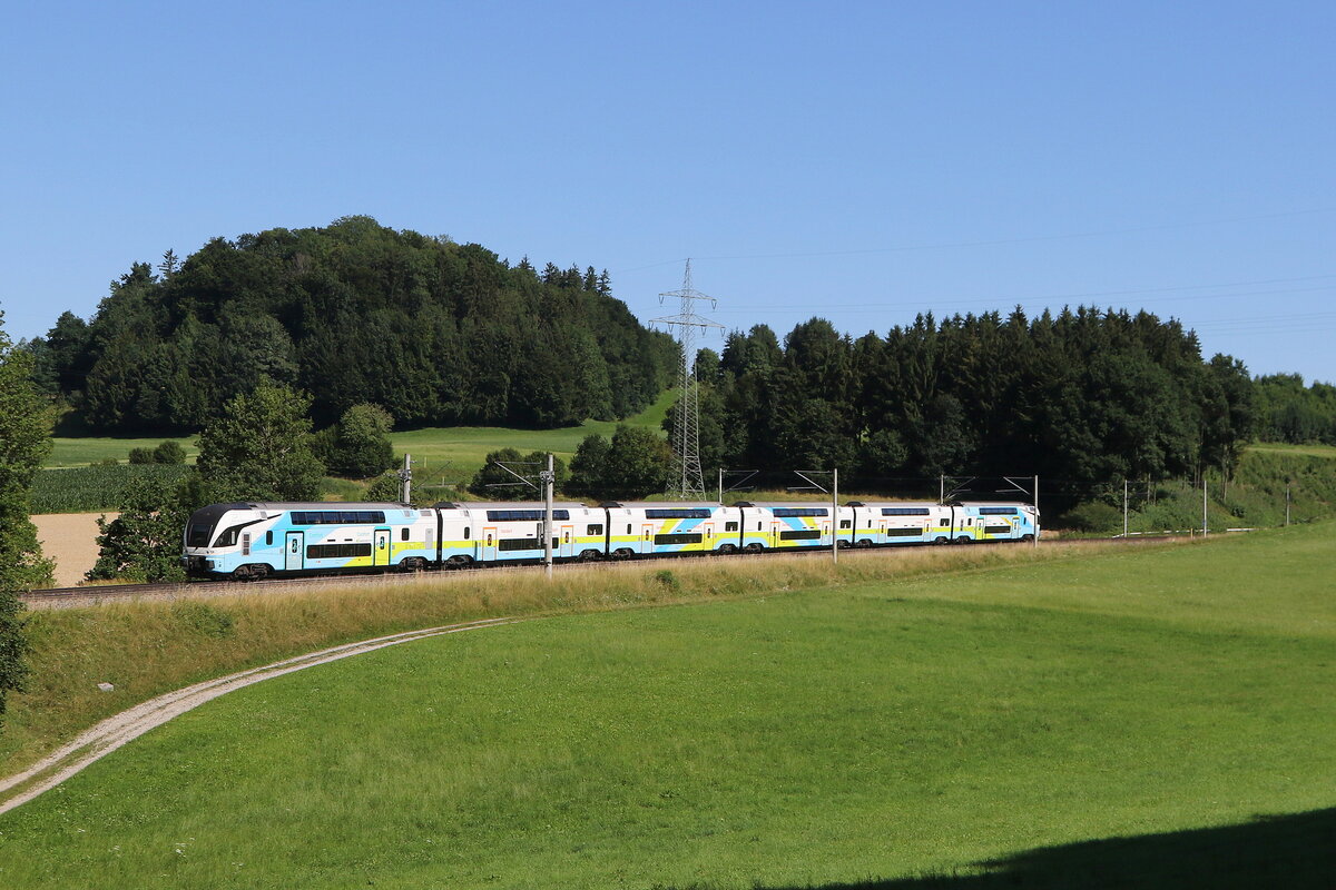 4010 022 aus Wien kommend am 19. Juli 2025 bei Vachendorf im Chiemgau.