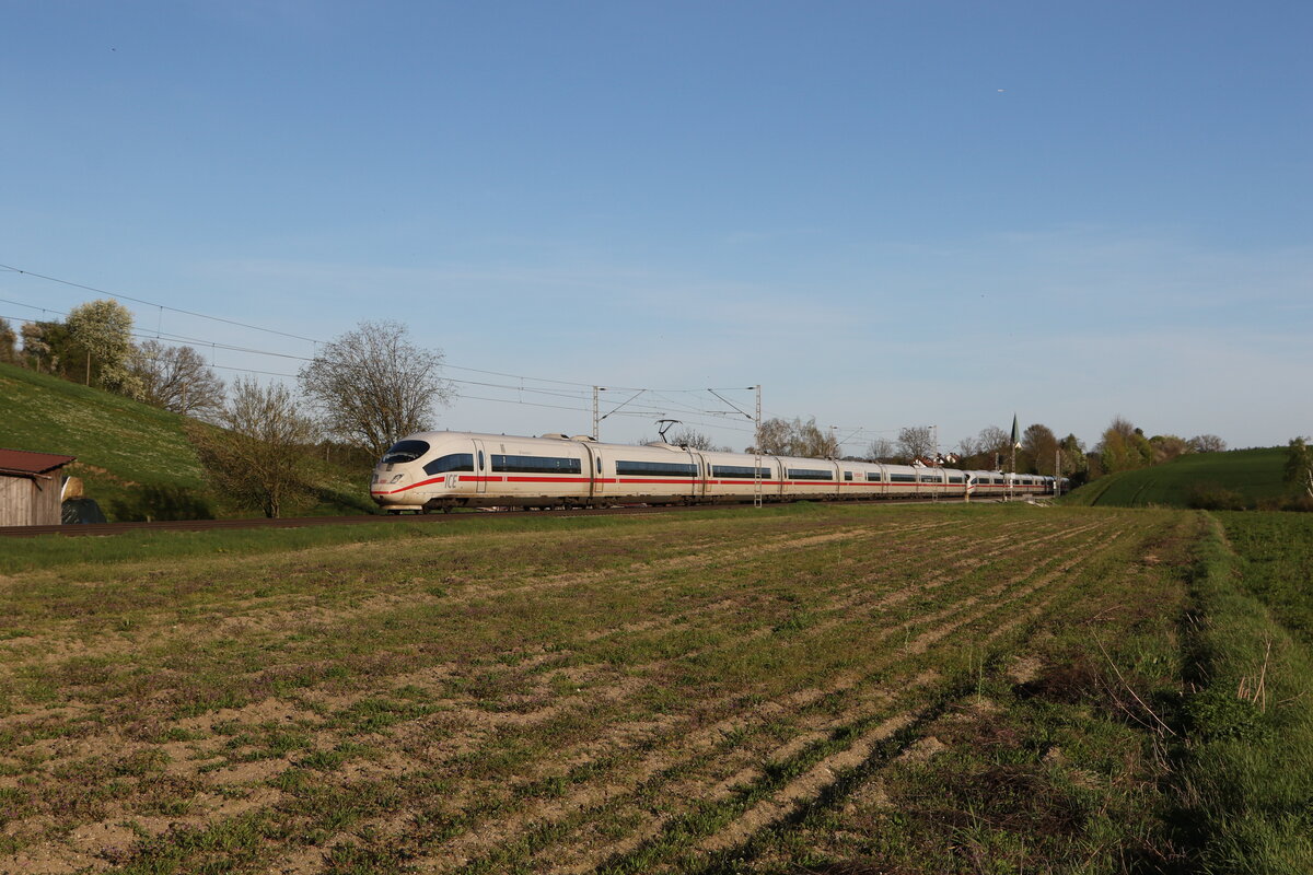 403 031  Westerland/Sylt2 und 403 058  St. Ingbert  am 6. April 2024 bei Fahlenbach.