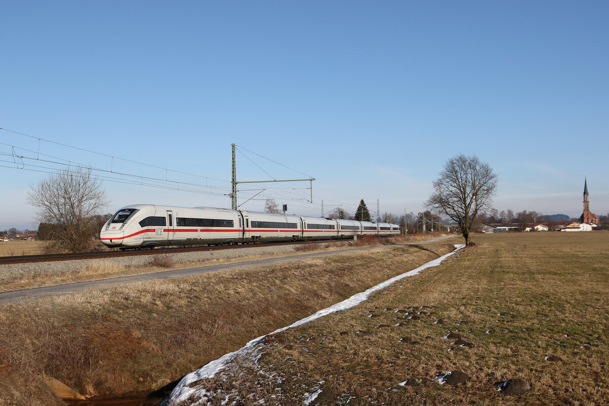 412 236  ICE 118 Graz-M�nster  am 30. Januar 2026 bei �bersee am Chiemsee.