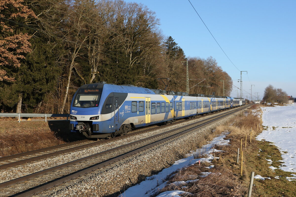 430 005 und 430 025 aus Salzburg kommend am 30. Januar 2026 bei Hufschlag.