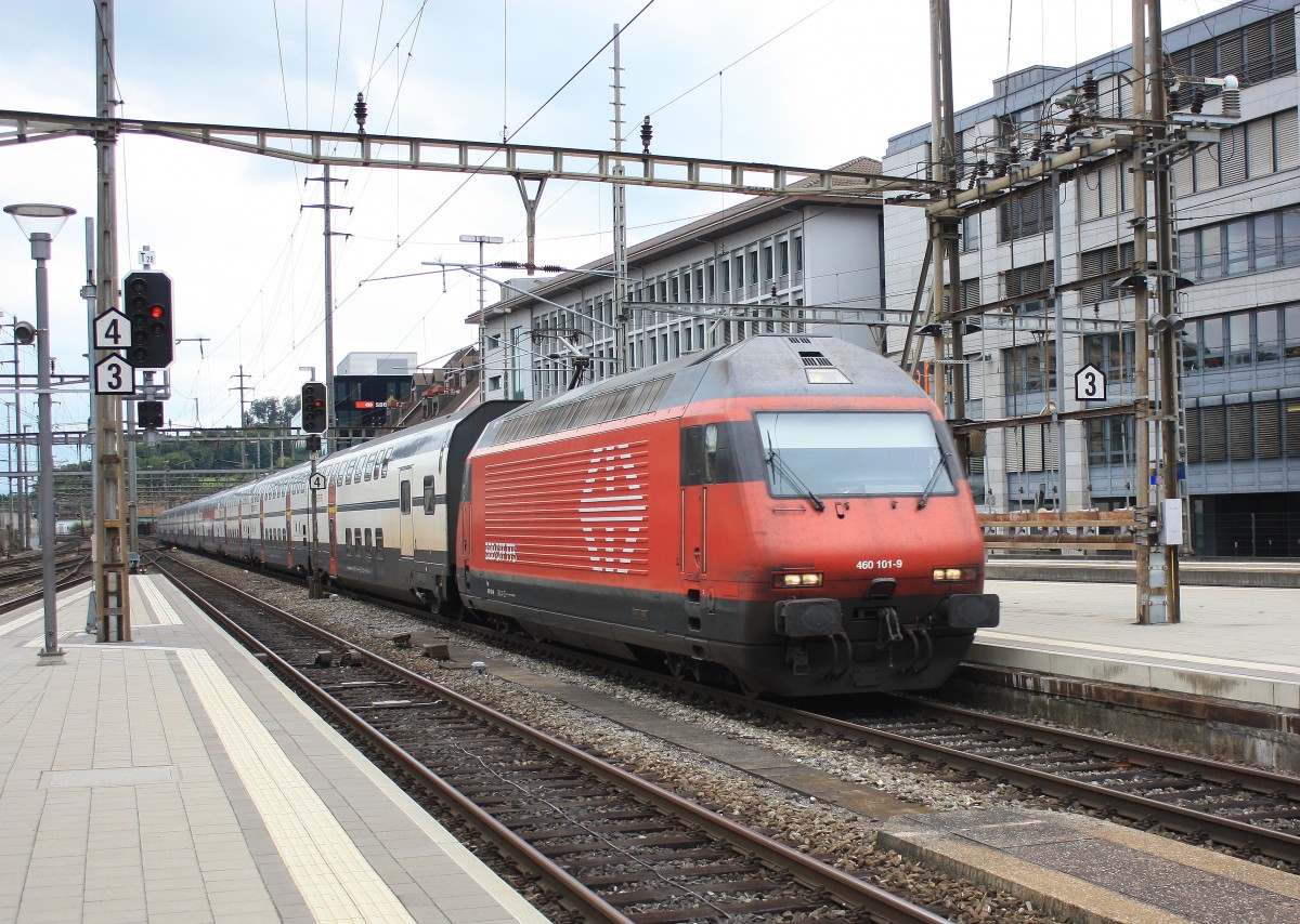 460 101-9 bei der Einfahrt in den Bahnhof von Olten am 19. August 2014.
