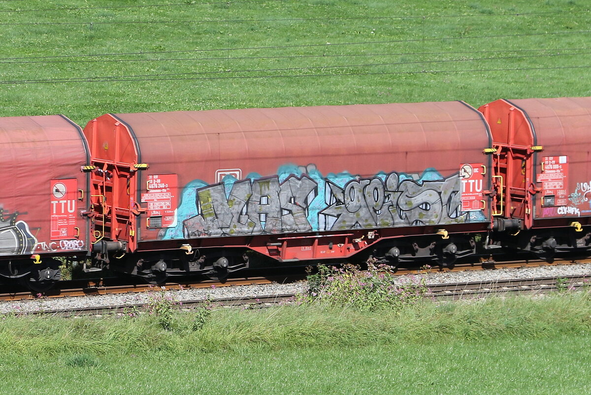 4676 240 (Shimmns-ttu) am 3. September 2025 bei Axdorf. 4676 240 (Shimmns-ttu) am 3. September 2025 bei Axdorf.